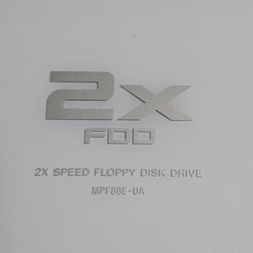 Sony USB Floppy Disk Drive 2X Speed FDD White Compact MPF88E Vintage - Afbeelding 2 van 7