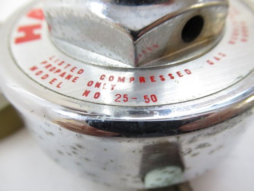 25-50 Harris Welding Regulator w/ Two Gauges - Picture 5 of 8