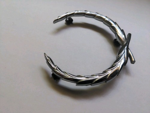 Baúl de colección OEM GM Cadillac metal cromo corona 1604429 completo - Imagen 3 de 10