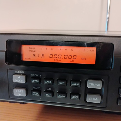 RadioShack Pro-2052 Dual Tracking 1000 Channels Scanner With Original AC Adapter - Zdjęcie 2 z 9