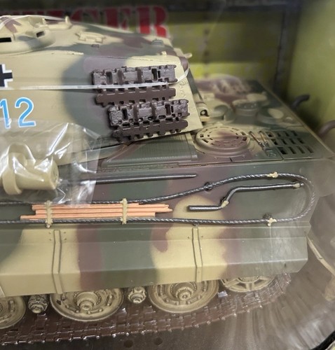 The Ultimate Soldier 1:32 Scale Die Cast WWII King Tiger German Tank NIB - Picture 10 of 12