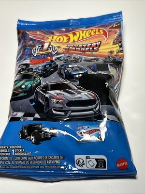 Hot Wheels Mystery Model Pack Number 1 Bugatti Chiron 01 New Sealed
