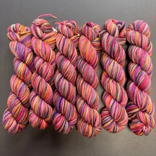 VTG KOIGU KPPPM YARN - 6 Matching Skeins - 175 Yards 100% Merino NOS