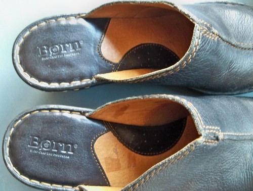 BORN HANDCRAFTED FOOTWEAR WOMEN'S BROWN LEATHER CLOG MULE SLIDE Size 10 / 42 - Picture 2 of 7