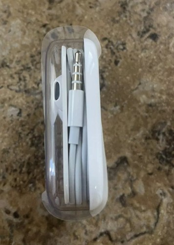 NEW Authentic Apple Wired iPhone iPad IPod Ear Buds | White AIR Buds - Zdjęcie 3 z 3
