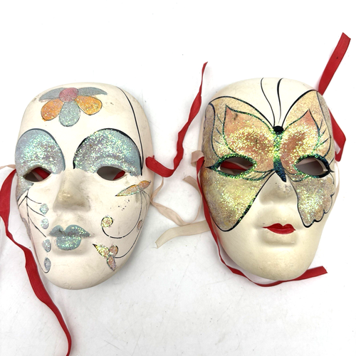 Lot of 2 1990s Handmade Ceramic Pastel Glitter Flower Butterfly Mini Wall Masks - Picture 2 of 10