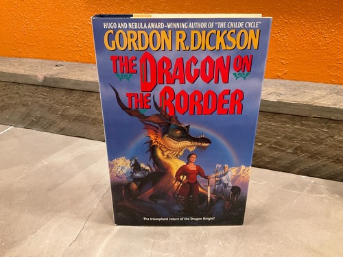 Gordon R Dickson 3 Bücher Lot Hardcover Dragon BorderWar Dschinn The on at and - Bild 2 von 20