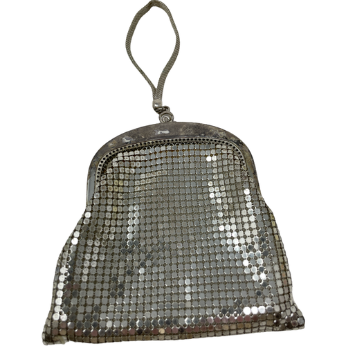 Vintage Whiting & Davis Co. Metal Mesh Evening Purse Wristlet Chainmail Bag  - Picture 1 of 9