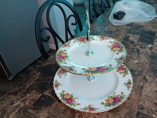 VTG Old Country Roses by Royal Albert 2 tiered serving tray. 8" -10.5" - Picture 2 of 16