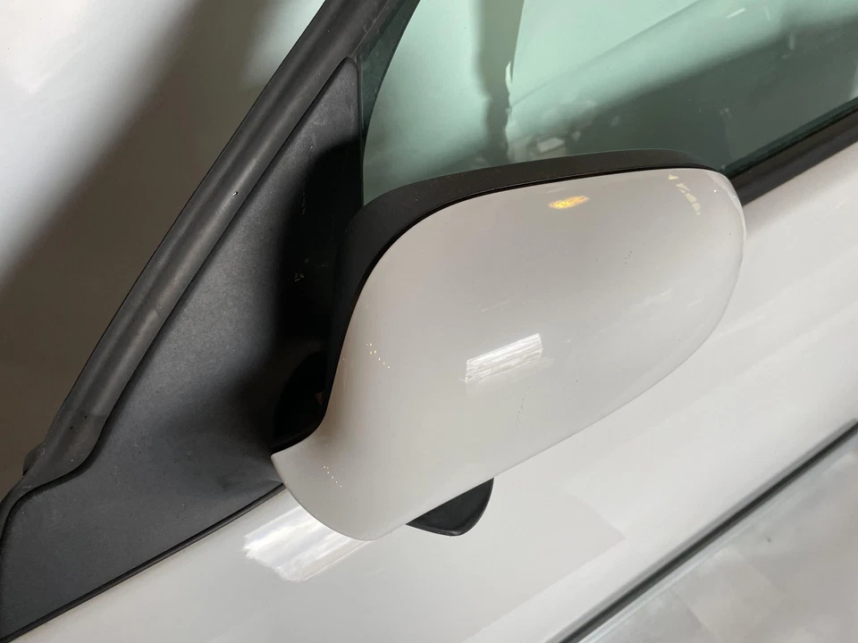 Conjunto de puerta delantera SAAB 9-3 93X XWD 10-12 5D LH pintura 306 blanco ártico Foto 3 de 4