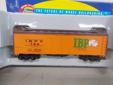 ATHEARN # 7122 ~ IOWA BEEF PACKERS 40' REEFER CAR # 700 ~ HO SCALE