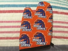 BOISE STATE BRONCOS OVEN MITT,  NEVER USED, FREE POSTAGE!!!