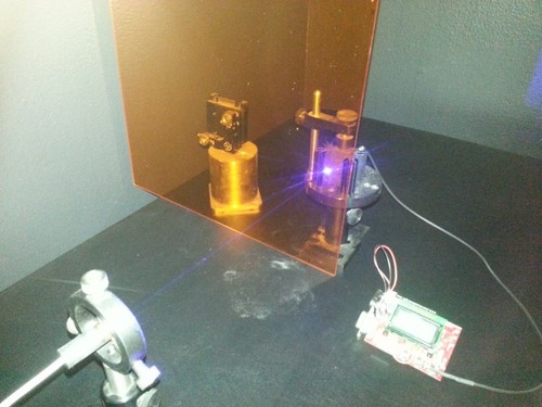 250nm to 520nm Laser Shielding - 12" x 12" (~30.5 x ~30.5 cm) - Acrylic sheet - Picture 2 of 6
