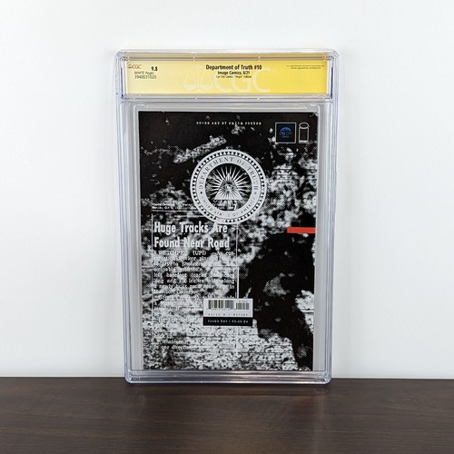 Department of Truth #10 SIGNED Chinh Potter CGC 9.8 SS Cyn City Comics Virgin - Picture 4 of 6