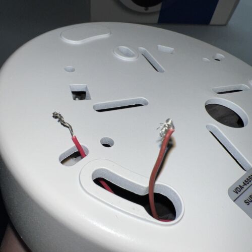 Bosch flexiDome XF NTSC 3.7-12mm surface mnt VDC-485V04-20S VDA-455SMB - Picture 9 of 10