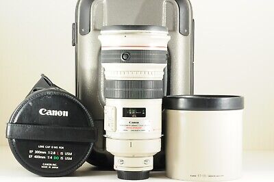 Canon EF 300mm F/2.8 L IS USM AF LENS w/ Hood Trunk Case Canon EF 300mm F/2.8 L IS USM AF LENS w/ Hood Trunk Case