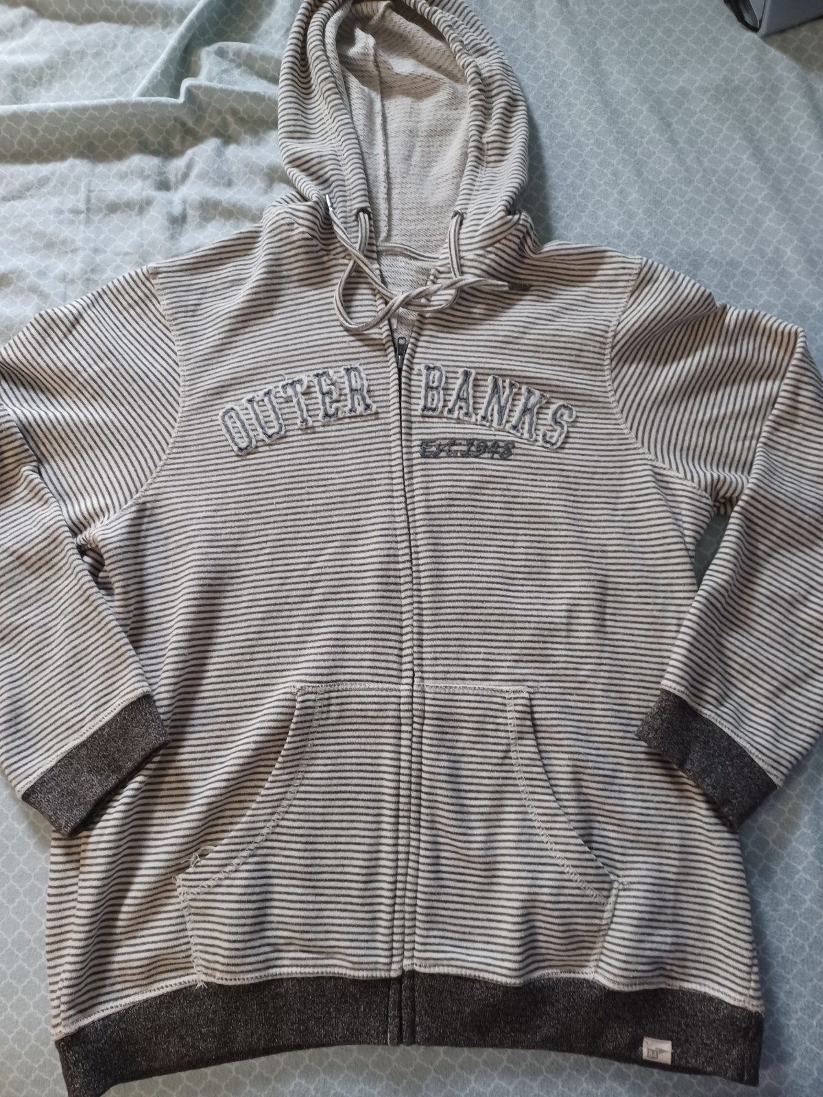 Picture 1 of 6
