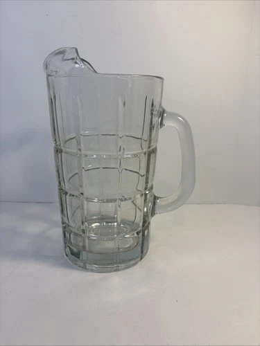 VTG Anchor Hocking Tartan Manchester Clear 50 oz. Heavy Glass Pitcher 9-1/2"