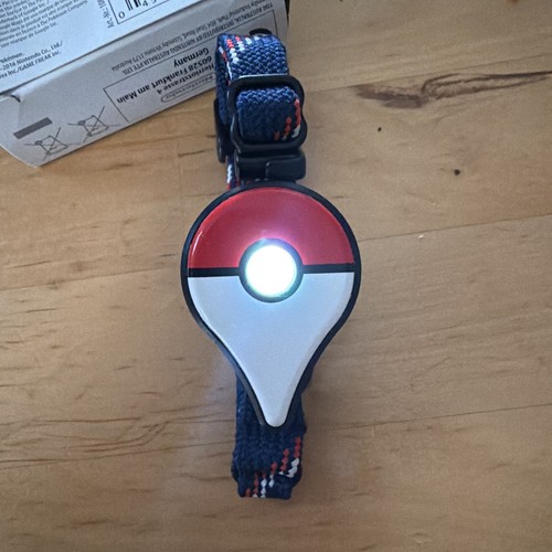 Pokémon Go Plus Armband  gebraucht - Bild 3 von 5