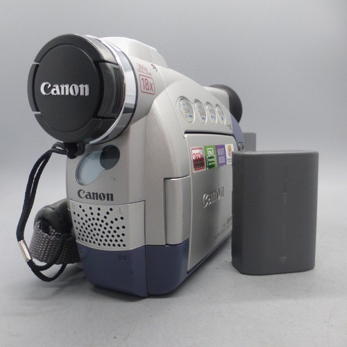 Canon MV500 Handheld MiniDV Camcorder Silver Tested - Picture 1 of 9