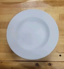 Pottery Barn Great White 10 1/4” Large Rimmed Soup Pasta Bowl 