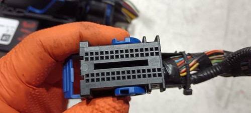 Vauxhall Corsa D 2006-2015 FUSE BOX 13356923 With Plugs. Delphi 28282164 - Picture 12 of 17