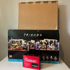LEGO Icons: Friends Apartments (10292) - NEW + Display Case & Light Kit