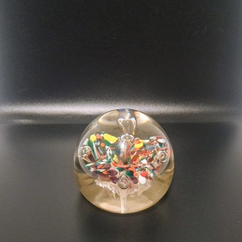 Vtg Art Glass Paperweight 3 Inches - Picture 5 of 7
