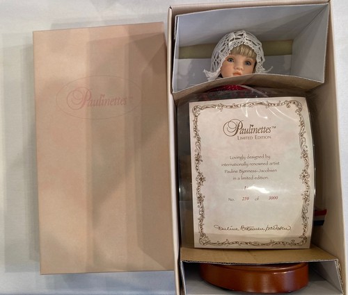 Paulinettes 8" Porzellan Liselotte Puppenständer Box Echtheitszertifikat LE 259/3000 - Bild 8 von 9