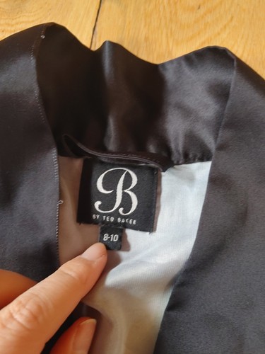 Ted Baker Black Floral Satin Kimono Dressing Gown Size UK 8-10 - Picture 6 of 16