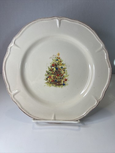 Magenta Vintage Holiday Collection Christmas Tree Dessert/Salad Plate - Picture 1 of 4
