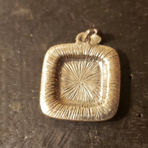 University Of Nevada Reno Wolfpack Pendant With Rhinestones - Blue White Logo - Picture 2 of 2