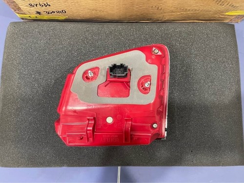 Bentley Bentayga 36A Right Hand Side Inner Tail Light Tail Lamp - 36A945094K .30 - Picture 4 of 10