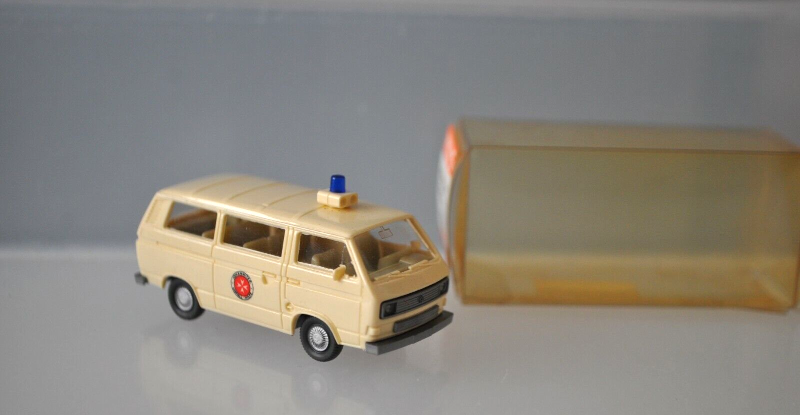 Picture 1 of 10