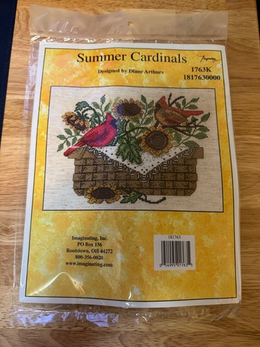 Imaginating - Summer Cardinals - Kit de punto de cruz nuevo en paquete - #1763K - Imagen 1 de 4