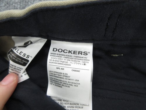 Dockers Pants Mens 42x32 Beige Relaxed Comfort Khaki Stretch (FITS 44x32) NEW - Picture 15 of 17