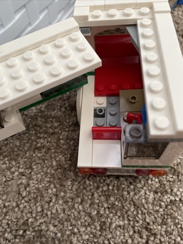 lego city van caravan 60117 - Picture 4 of 4