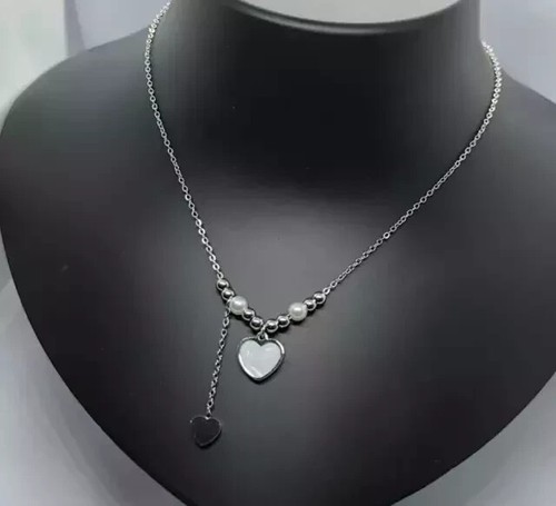 "Heart-Shaped Titanium Steel Pendant Necklace with Mother of Pearl - Unique Gift - Picture 1 of 7