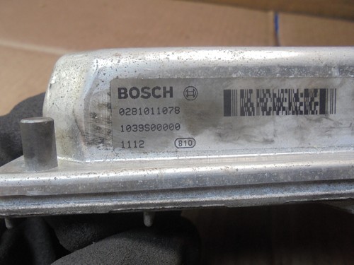 VOLVO XC90 2004 2.4 TD DIESEL D5244T ENGINE ECU 0281011078 - Picture 2 of 7