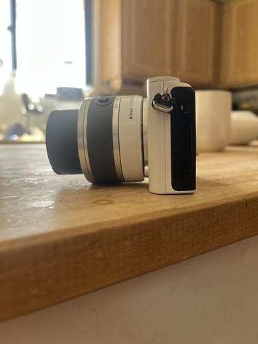 Nikon 1 J3 14.2MP Digital Camera - White (Kit w/ VR 10-30mm Lens) - Picture 2 of 5