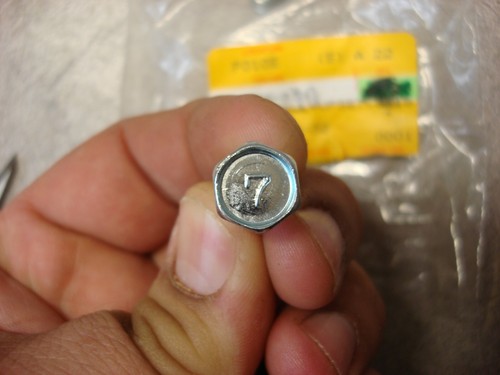 KAWASAKI H1 H2 G 3 4 5 A1 A7 C2 F 3 4 11 G31 FRAME UPSET BOLT NOS OEM 115G0-816 - Bild 3 von 3