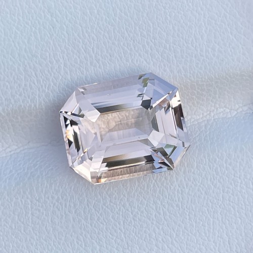 9.75 Cts Emerald Cut Natural Peach Morganite Gemstone for Ring Setting - Picture 2 of 5