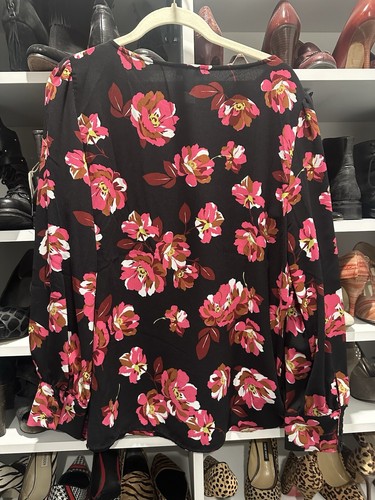 Halogen Black Flower Top Sz L - Picture 4 of 4