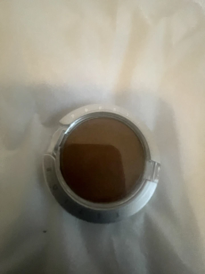 Sombra de ojos Prestige Cosmetics color C-181 colofonia nueva y sellada Foto 3 de 4