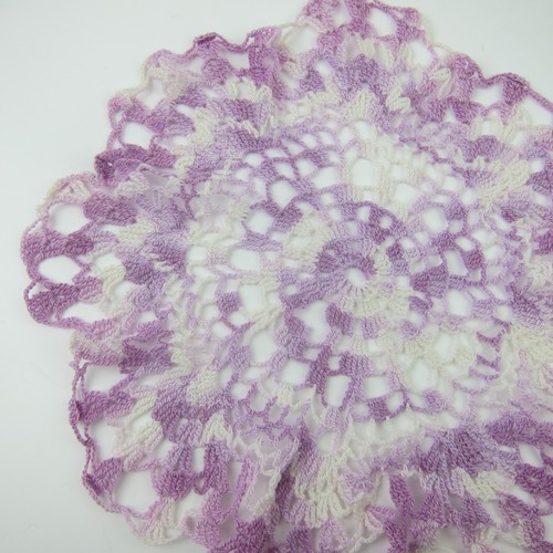 Vintage Hand Crochet Doily Purple White 9" Scalloped Edge Flower Shabby Cottage - Picture 12 of 13