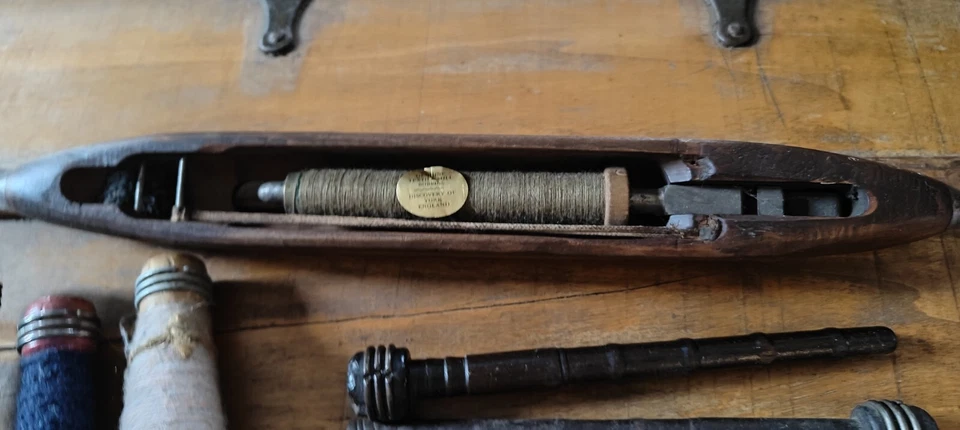 9 Wooden Pirns Quills Shuttle boat Vintage Thread Spools Industrial Sewing Loom - Image 3 of 4