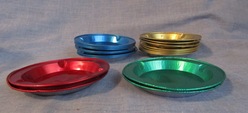 VINTAGE MULTI COLORS FOIL DESPOSABLE ASHTRAYS LOT OF 20 - Picture 1 of 3