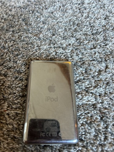 Used Apple iPod Model No. A1136 30GB 2005 tested works great - Picture 2 of 5