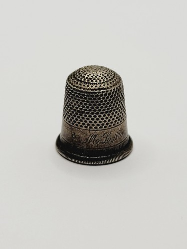 Antiguo dedal de plata de ley de 1900 talla 8 grabado 2 g - Imagen 2 de 6