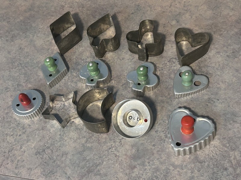 Vintage Metal Cookie Cutter Set – Playing Card Suits and other shapes